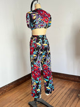 Load image into Gallery viewer, vintage 1940s floral rayon jersey pant play set {s/m}