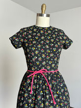 Load image into Gallery viewer, vintage 1950s 60s Swirl wrap dress {m}