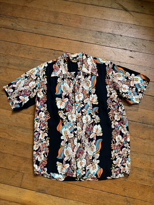 vintage 1950s BLACK rayon Hawaiian shirt