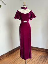 Load image into Gallery viewer, vintage 1930s purple pink velvet evening gown {s}