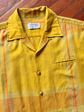 Load image into Gallery viewer, vintage 1960s plaid short sleeve shirt - loop collar