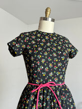 Load image into Gallery viewer, vintage 1950s 60s Swirl wrap dress {m}