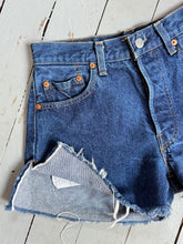 Load image into Gallery viewer, vintage 1980s Levis red line selvedge cut off shorts 27"W
