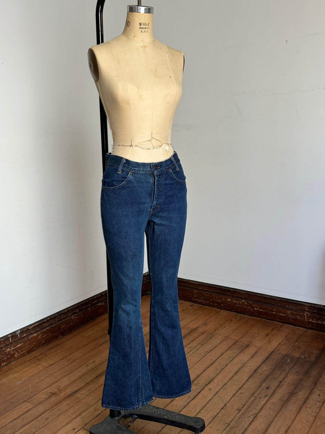 vintage 1970s Big E Levis  746 denim jeans flares bell bottoms 30W