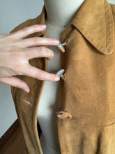 Load image into Gallery viewer, vintage 1940s suede Californian jacket {m}