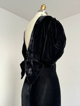 Load image into Gallery viewer, vintage 1930s black velvet gown {xs/s}