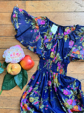 Load image into Gallery viewer, vintage 1970s flutter sleeve floral dress {xs}