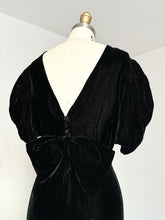 Load image into Gallery viewer, vintage 1930s black velvet gown {xs/s}