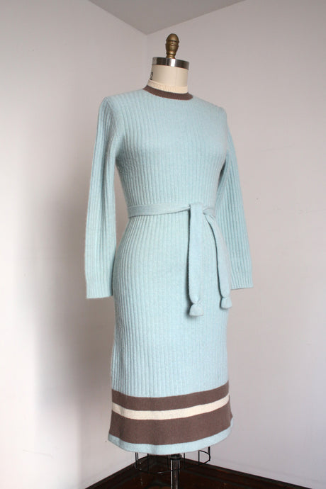 vintage 1960s blue angora dress {s-l}