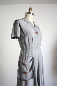 vintage 1950s bakelite button dress {m}