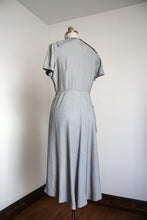 Load image into Gallery viewer, vintage 1950s bakelite button dress {m}