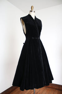 vintage 1950s black velvet jumper dress {xs}