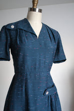 Load image into Gallery viewer, vintage 1950s blue fleck dress {m}