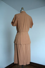 Load image into Gallery viewer, vintage 1940s brown skirt suit set {s}