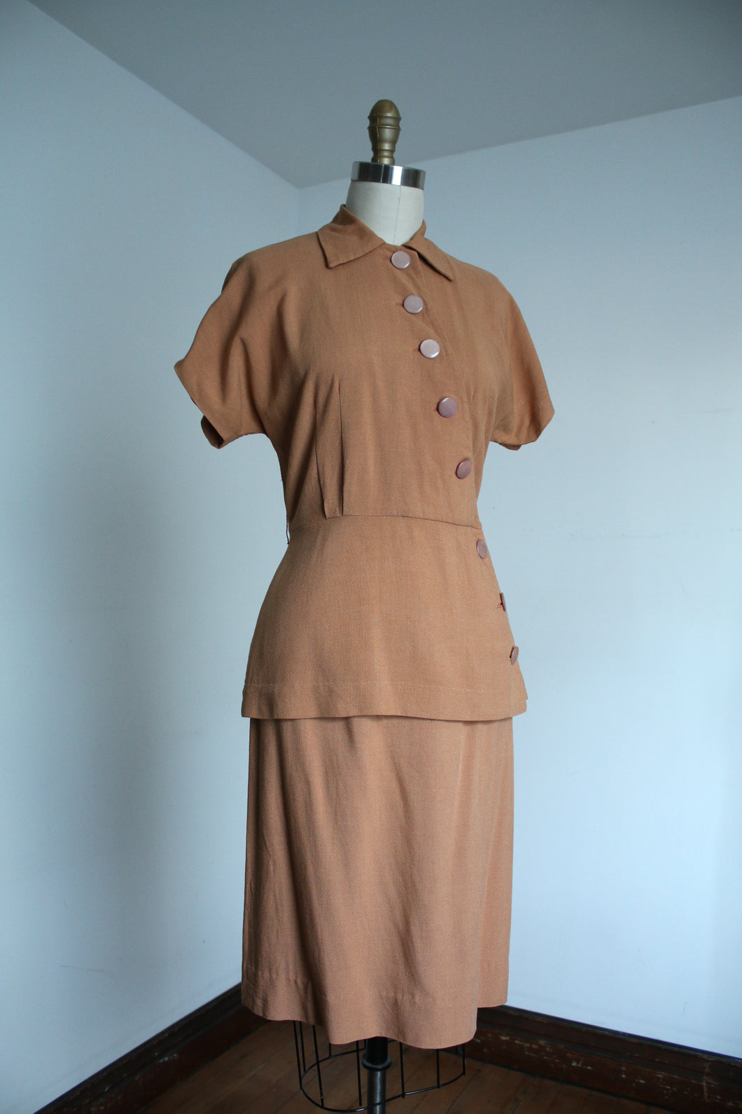 vintage 1940s brown skirt suit set {s}