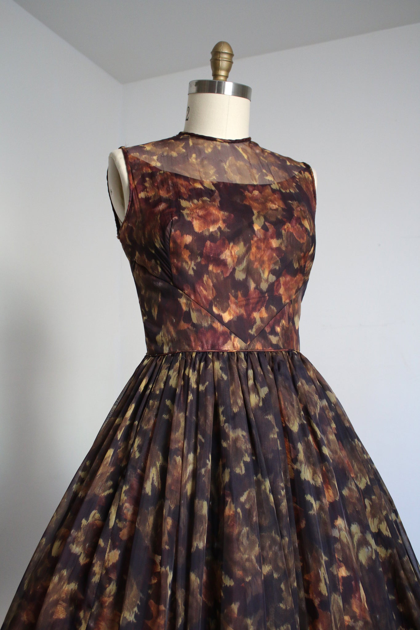 1950s chiffon outlet dress