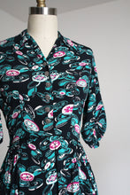 Load image into Gallery viewer, vintage 1940s novelty rayon dress {s}