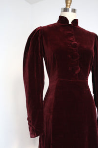 vintage 1930s velvet dress {xs}