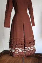 Load image into Gallery viewer, vintage 1960s brown dress {s}