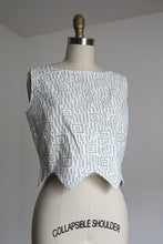 Load image into Gallery viewer, vintage 1960s pointy crop top {m}