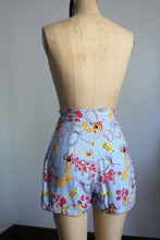 Load image into Gallery viewer, vintage 1940s Hawaiian shorts {xs}