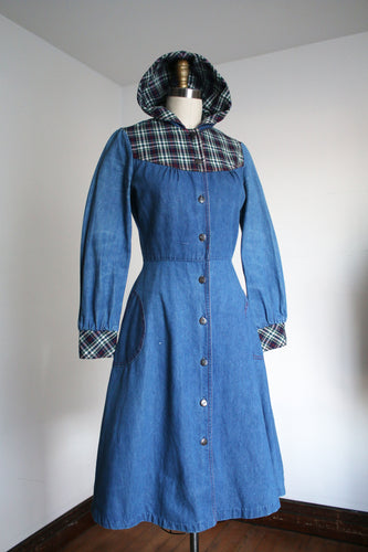 vintage 1970s denim dress with hood {xs/s}