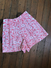 Load image into Gallery viewer, vintage 1940s red floral shorts {s}