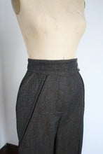 Load image into Gallery viewer, vintage 1990s Italian pants {m}
