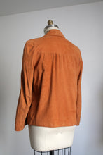 Load image into Gallery viewer, vintage 1940s 50s peach suede jacket {m/l}