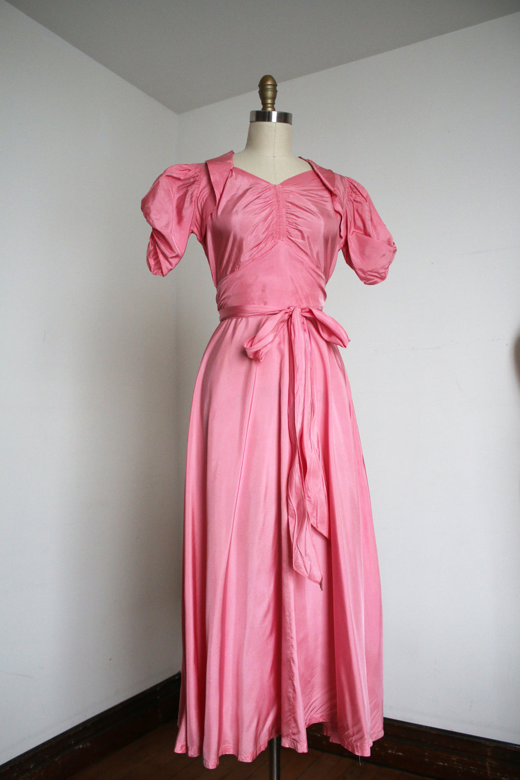 vintage 1930s pink gown {s}