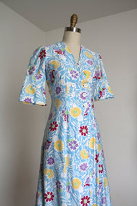 vintage 1930s 40s floral robe {s}
