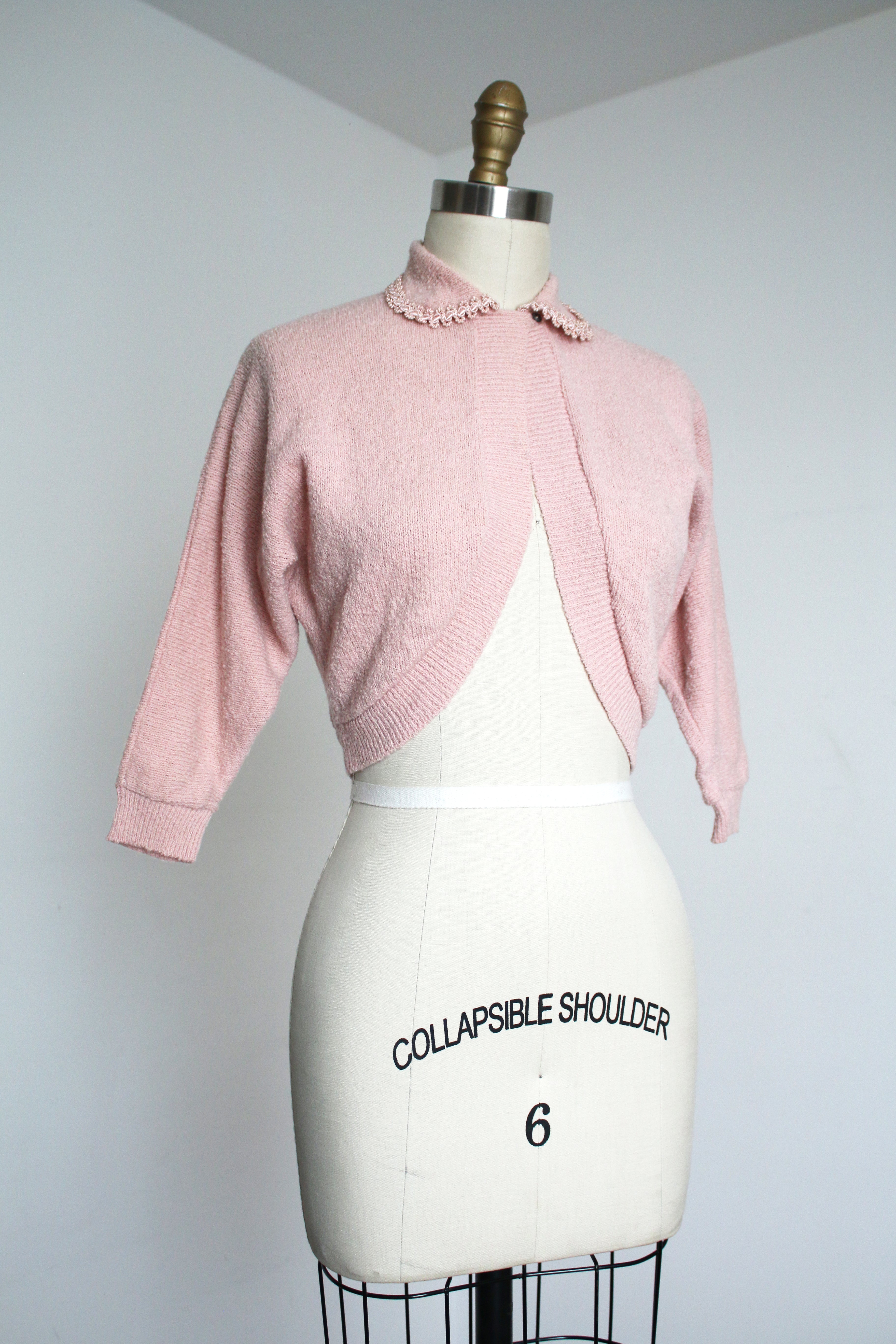 vintage 1950s pink knit bolero cardigan {xs/s} – Trunk of Dresses