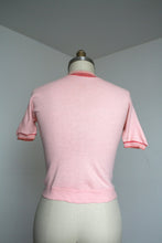 Load image into Gallery viewer, vintage 1950s pink knit top {m+}