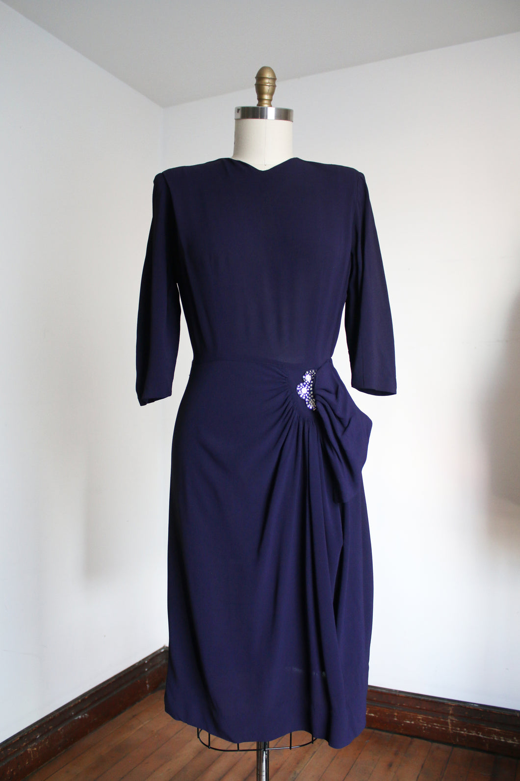 vintage 1940s purple rayon dress {s}