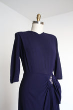 Load image into Gallery viewer, vintage 1940s purple rayon dress {s}