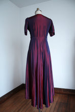 Load image into Gallery viewer, vintage 1930s dressing gown {m}