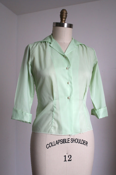vintage 1950s green blouse {m}