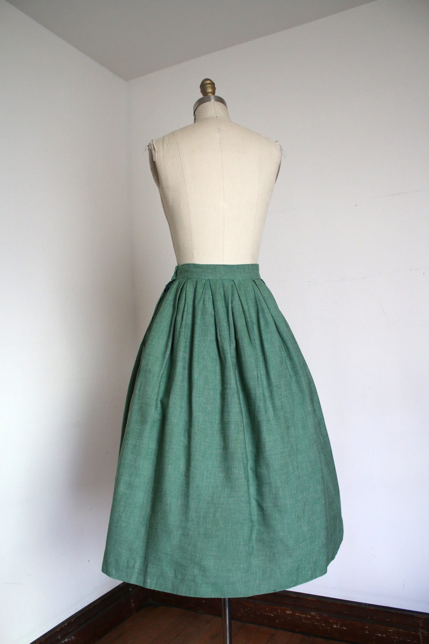 Green 1950s outlet skirt