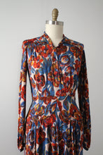 Load image into Gallery viewer, vintage 1940s rayon jersey dress