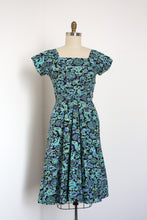 Load image into Gallery viewer, vintage 1950s novelty animal dress