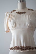 Load image into Gallery viewer, vintage 1940s rayon crepe blouse