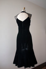 Load image into Gallery viewer, vintage 1950s black velvet Vixen dress