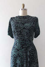 Load image into Gallery viewer, vintage 1940s novelty print rayon dress