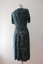 Load image into Gallery viewer, vintage 1940s novelty print rayon dress