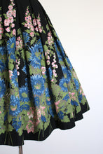 Load image into Gallery viewer, vintage 1950s sunflower border print skirt