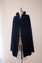 Load image into Gallery viewer, vintage 1920s blue velvet cape
