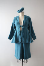 Load image into Gallery viewer, vintage 1940s blue wool skirt set with hat