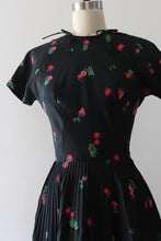 Load image into Gallery viewer, vintage 1950s Mollie Parnis novelty dress