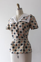 Load image into Gallery viewer, vintage 1940s cotton blouse