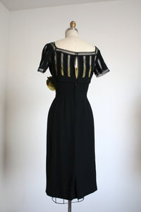 MARKED DOWN vintage 1950s wiggle dress {xs}